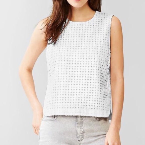 GAP Gray Eyelet Sleeveless Top - Picture 7 of 7
